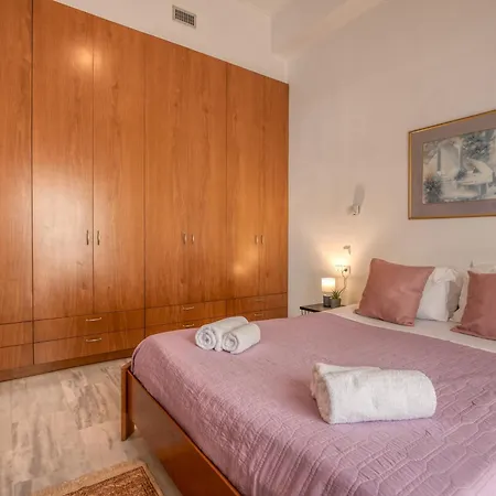 Lavande Hriszí Aktí Haniá