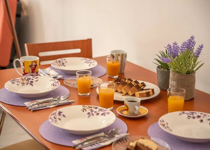 Lavande Apartament *